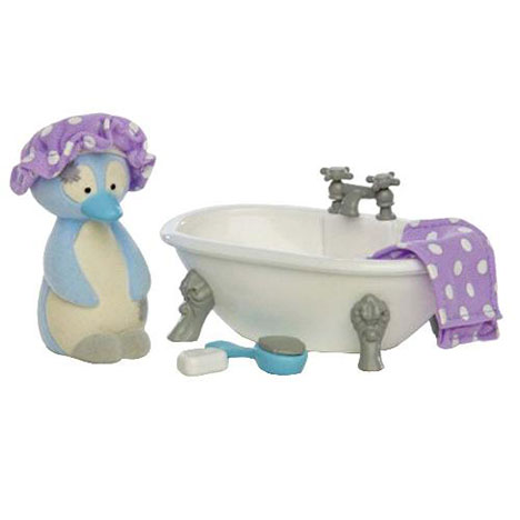 Chilly the Penguin My Blue Nose Friend Figurine and Bathroom Pack £7.99